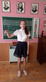 Розенфельд София- сольфеджирование, пение наизусть.