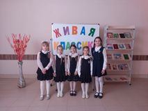 ансамбль "Созвездие" (руководитель Зозуль Г.Н.)