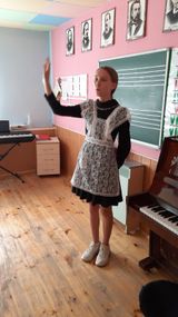 Бахарева Оксана- сольфеджирование, пение наизусть
