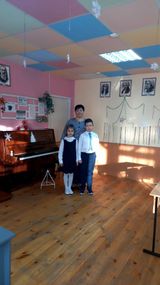 преподаватель Долганина Е.В. с учащимися 